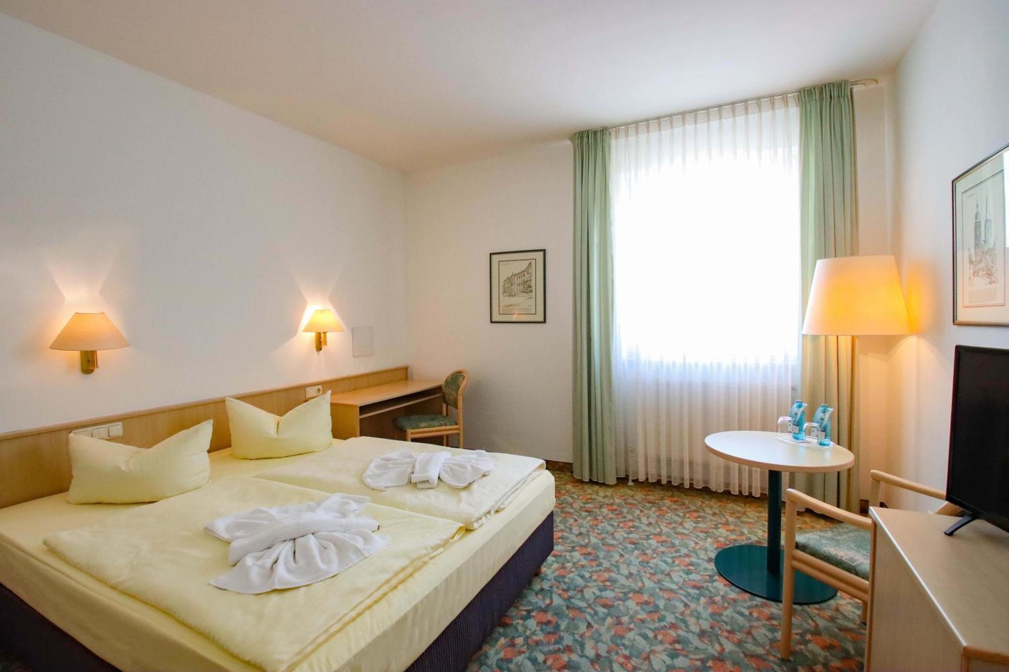 Hotel Astor Altenburg Zewnętrze zdjęcie