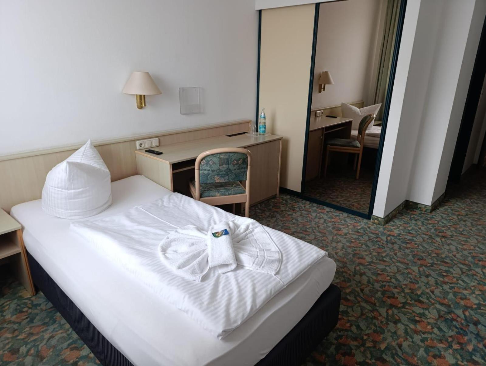 Hotel Astor Altenburg Zewnętrze zdjęcie