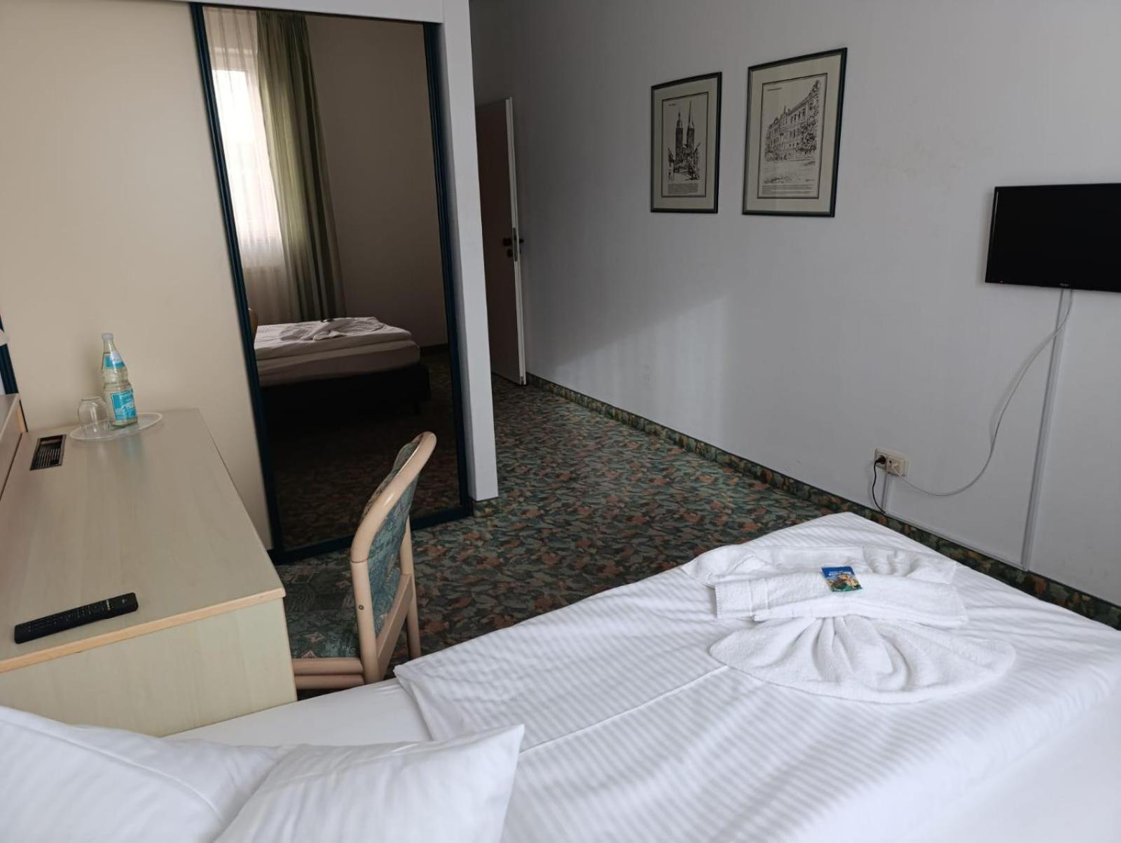 Hotel Astor Altenburg Zewnętrze zdjęcie